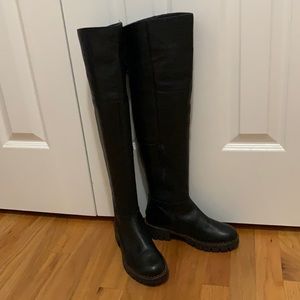 Beautiful brand new black leather over knees boots size 6